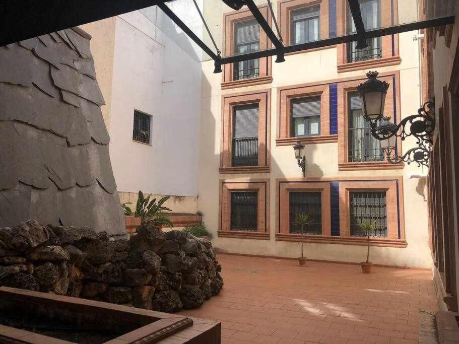 Atico San Bernardo Terraza Y Parking Incluido Appartement *