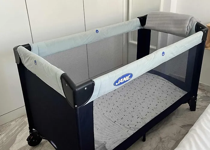 Atico San Bernardo Terraza Y Parking Incluido