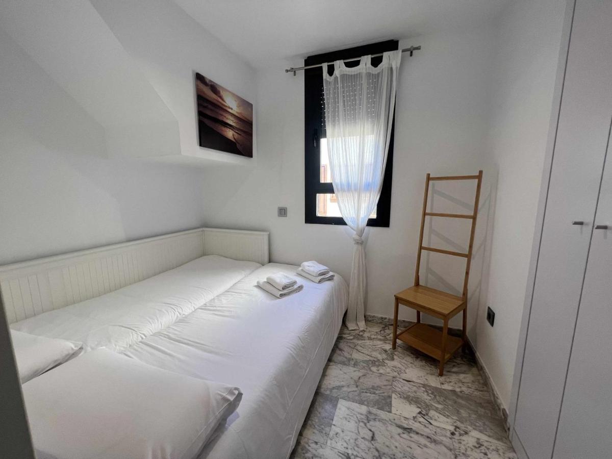 Atico San Bernardo Terraza Y Parking Incluido Seville