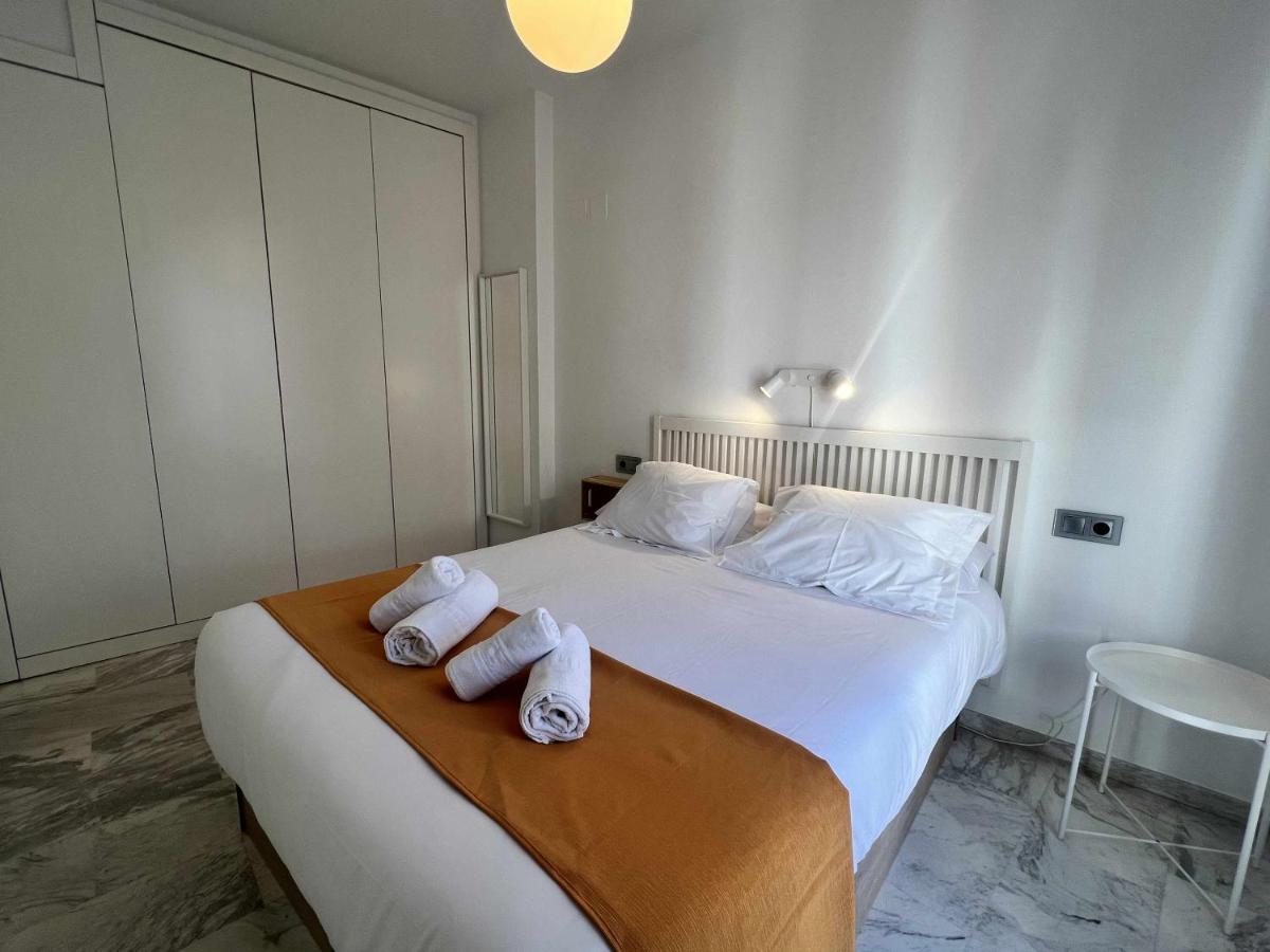 Atico San Bernardo Terraza Y Parking Incluido * Seville